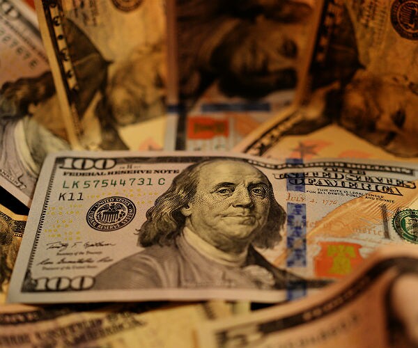 Philadelphia School Pays Kids $100 to Stay Out of Fights