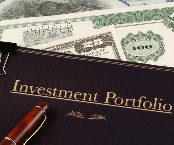 Analysts: Sell Long-in-the-Tooth FAANGs, Build Up BRICs 