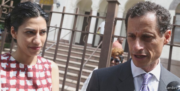 Weiner Pulls in Clinton Donors for Top Fundraising Result