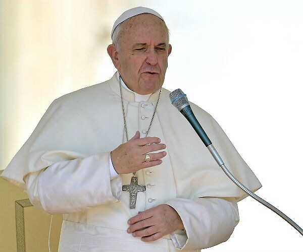Pope Copyright: Vatican Warns It Will Protect Francis' Image, Merchandising Rights