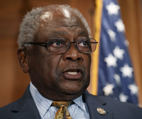 Report: No. 3 House Democrat Clyburn to Back Biden for President 