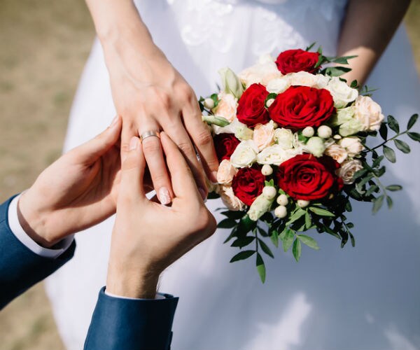 Marriage Tied to Lower Risk of Fatal Heart Attacks, Strokes