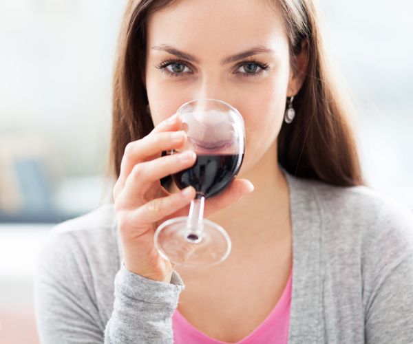 Alcohol-Breast Cancer Risk Spikes With 1 Drink