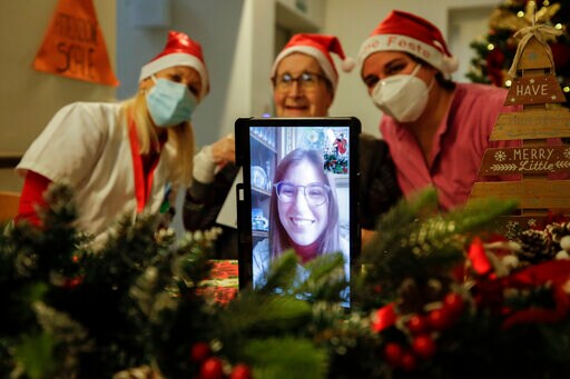 Santa's 'grandchildren' Spread Joy in Italian Nursing Homes