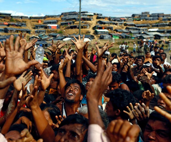 UNICEF Says up to 400K Rohingya Fled Myanmar