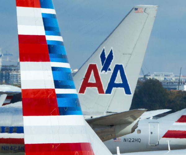American Airlines Uniforms Safe, Maker Says, Despite Reaction Reports