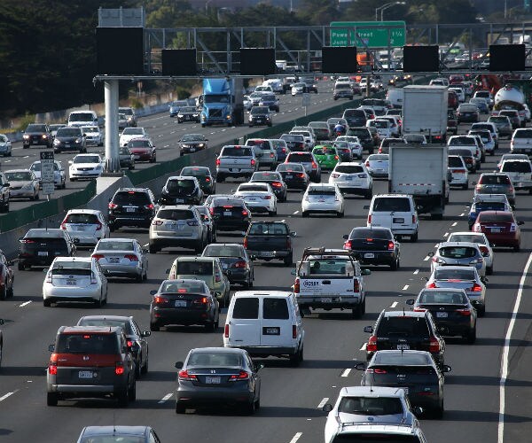 Investor Jim Chanos: Trump Infrastructure Plan Is 'Fake Fiscal News'