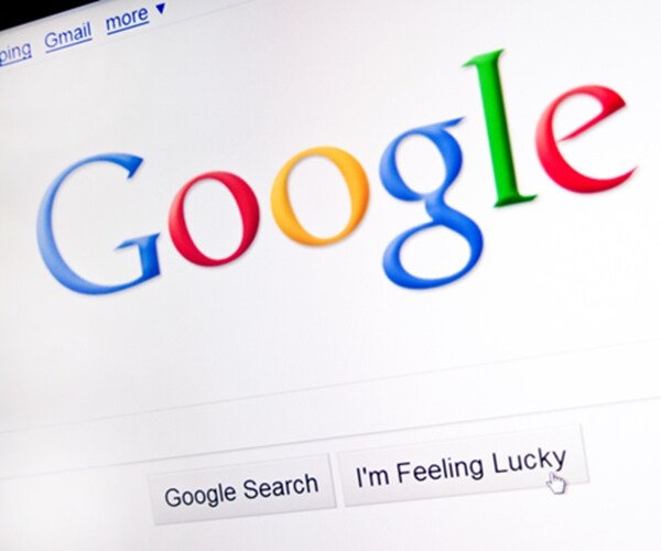 Google Launches New Phones, Speakers in Hardware Push Against Amazon