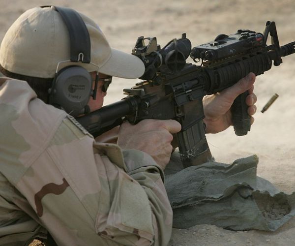 US Military Considers Giving Elite Soldiers PEDs