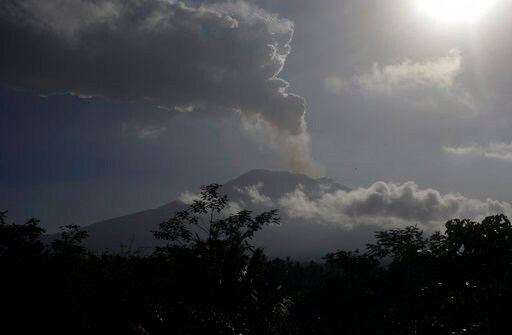 Bali Airport Reopens after Ash Threat Stranded Thousands