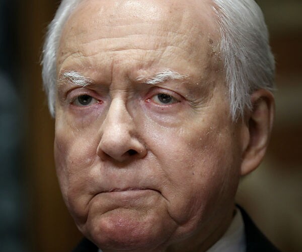 Russian Ambassador Asks Orrin Hatch for Networking Help