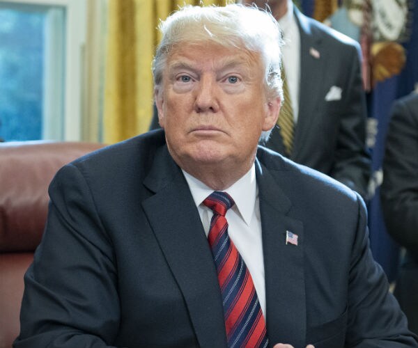 president donald trump in the oval office 