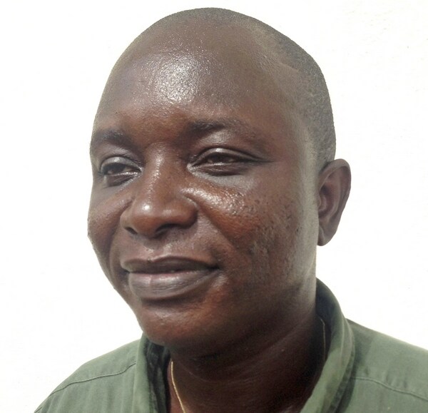 Top Ebola Doctor Dies From the Disease, Hailed as Hero