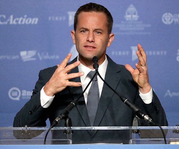 Actor Kirk Cameron Plans to 'Revive Us' in Theaters