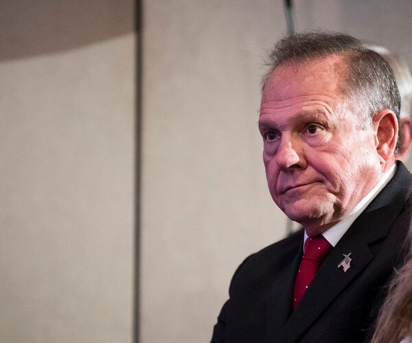 Roy Moore Is Steve Bannon's Apprentice