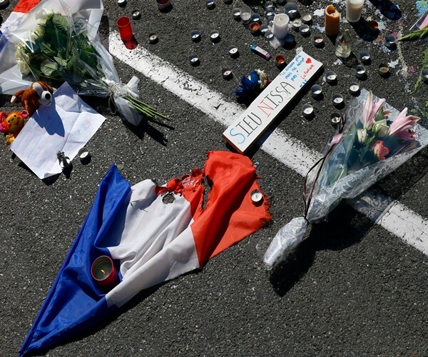 Attack on Nice Deals Blow to France's Crucial Tourism Industry