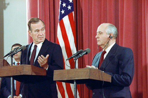 Gorbachev Lauds Bush for Political Abilities, Character