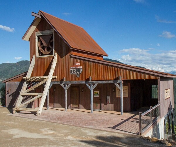 haunted mine drop amusement park attraction