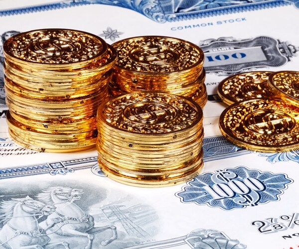 Dennis Gartman: 'Anomaly' Between Gold, Bonds Could 'Violently' End