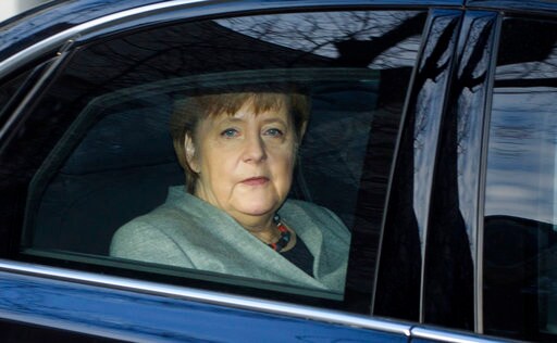 German Forge Ahead with Talks on New Coalition Government