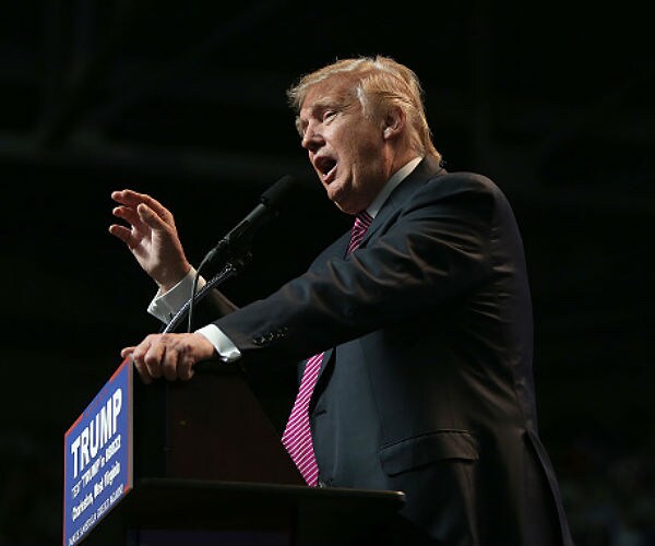 Martin Feldstein: Trump Doesn't Know What His Economic Plan Is 