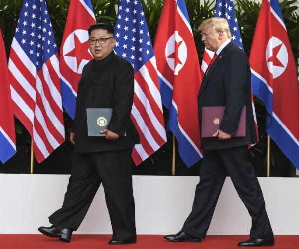 Obama Diplomat 'Taken Aback' by US, NKorean Flags Side-by-Side