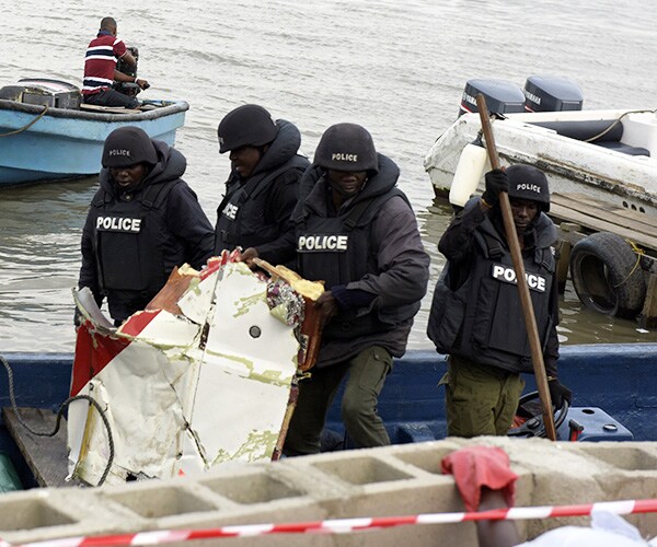 Divers Searching for 2 Missing in Nigerian Chopper Crash