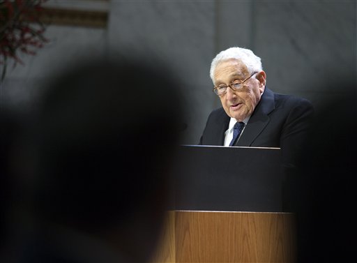 Kissinger Asks for Patience Despite Trump's Provoking Ideas