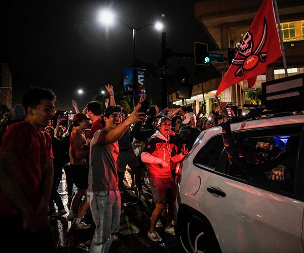 Throngs of Maskless Fans Celebrate Tampa's Super Bowl Win