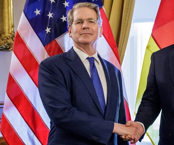 Bessent: US Tariff Revenues to Rise 'Substantially'