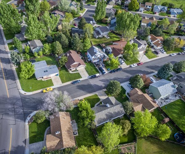 Mortgages Tumble by Most in a Year, May Have Peaked