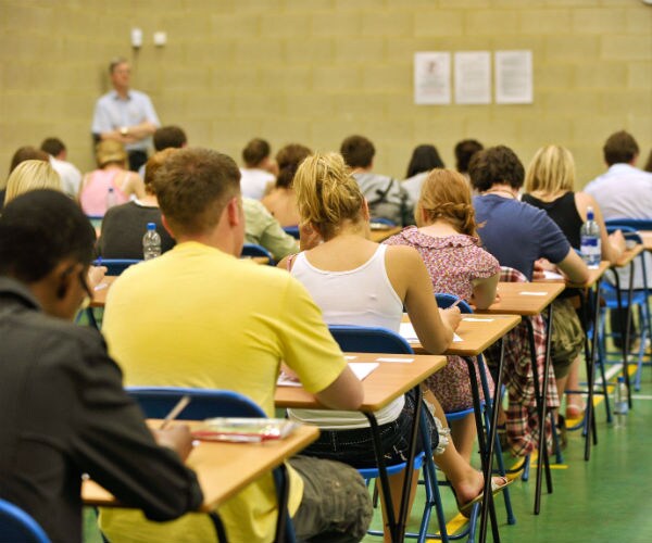 US Government Mulls New Student Loan Collection Rules