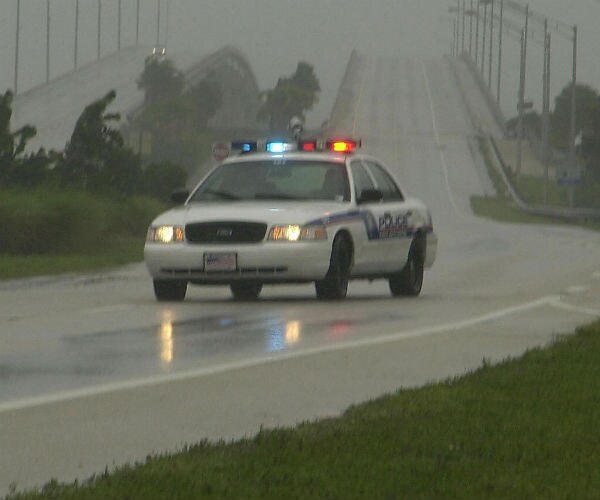 Man Hits, Injures Florida Police Officer With Car