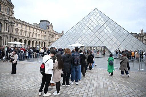Louvre Heist a Race Against Time for Authorities, Thieves