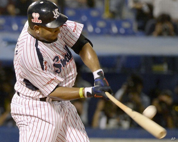 Former Major Leaguer Balentien Smashes Japanese Home Run Record