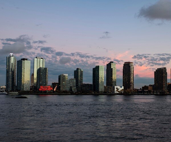 Bill de Blasio Seeks to Flood-Proof Lower Manhattan by Adding Land
