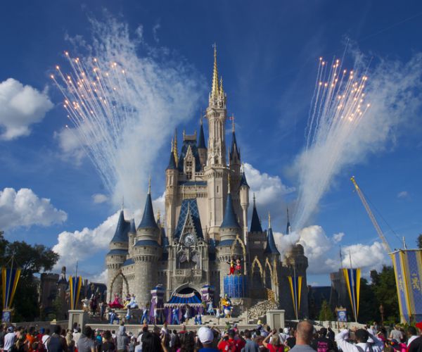 Disney Raising Park Prices, Plans Fixed-Date Ticketing