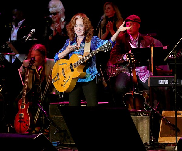 Bonnie Raitt Cancels Tour Dates for 'Medical Situation'