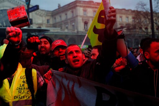 French Oil Refineries Blocked as Pension Strike Hits Day 23