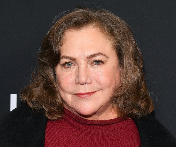 Kathleen Turner Reveals Why She Despised Burt Reynolds