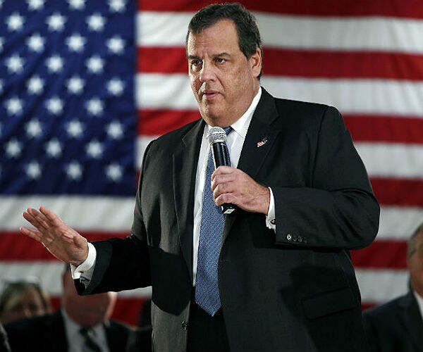 Cruz to Christie: 'Go Back to the Beach'
