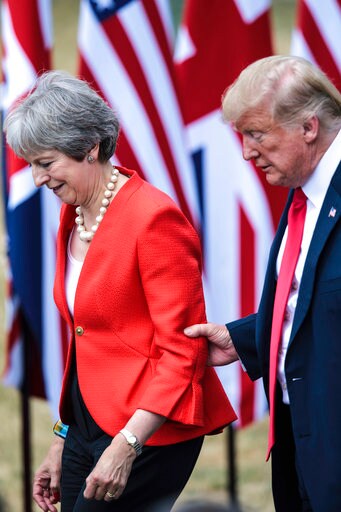 Trump Pays Tribute to Churchill amid Strains on US-UK Ties