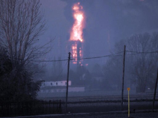 Oil Refinery in Italy Erupts in Flames, No Injuries Reported