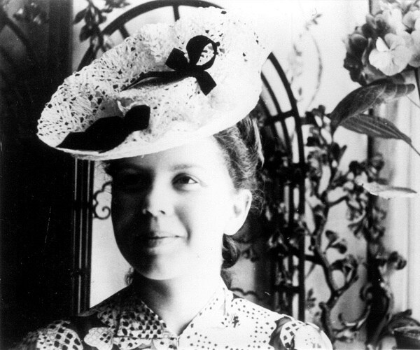 Jeannie Rousseau de Clarens Was an Intrepid, Heroic WWII Spy