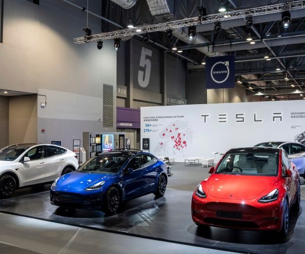 Tesla Slashes Prices in China, Other Asian Markets