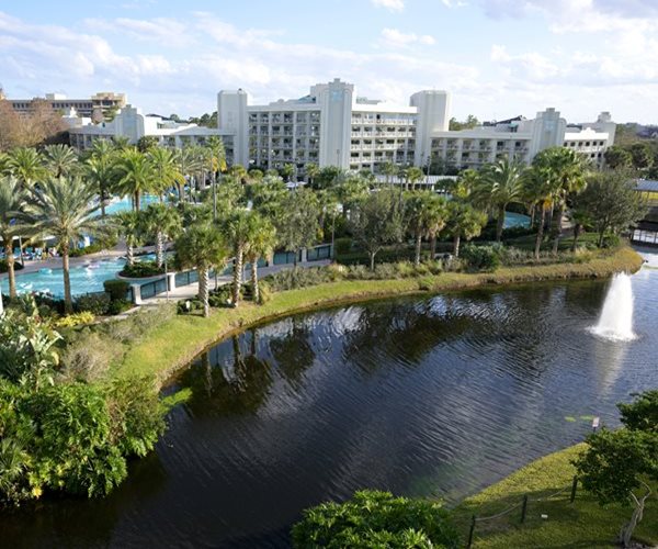 US Service Sector Contracts, Price Pressures Reaccelerate