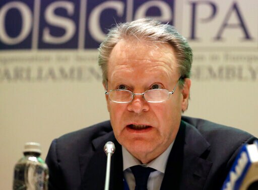 The Latest: Election Observers Hail Ukraine Vote as Free