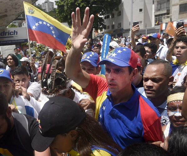 US Journalist Detained, Expelled from Venezuela Before Protest Rally