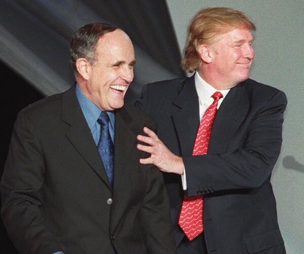 Giuliani: GOP Establishment Playing 'Game of Undermining' Trump