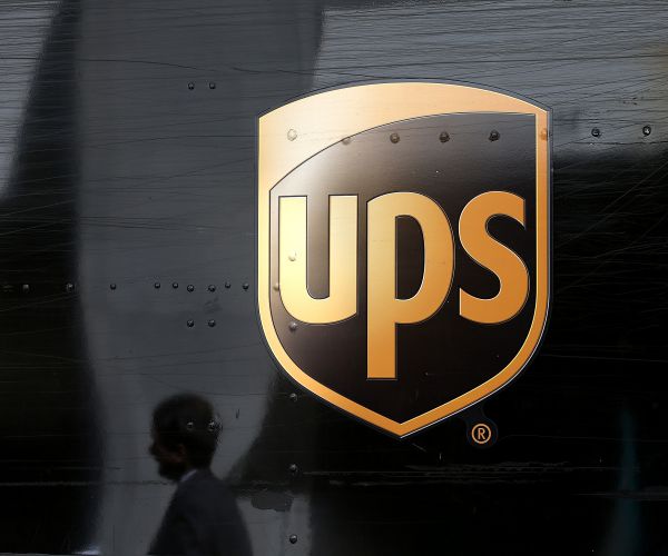 UPS Rifle Oops: Company Ships Weapon to Couple Expecting Toy Plane